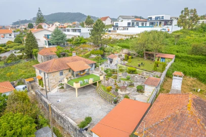 Moradia T3 para Venda em Castelo do Neiva