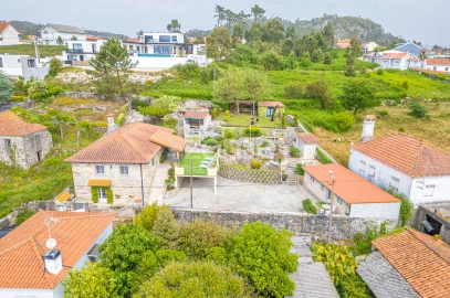 Moradia T3 para Venda em Castelo do Neiva