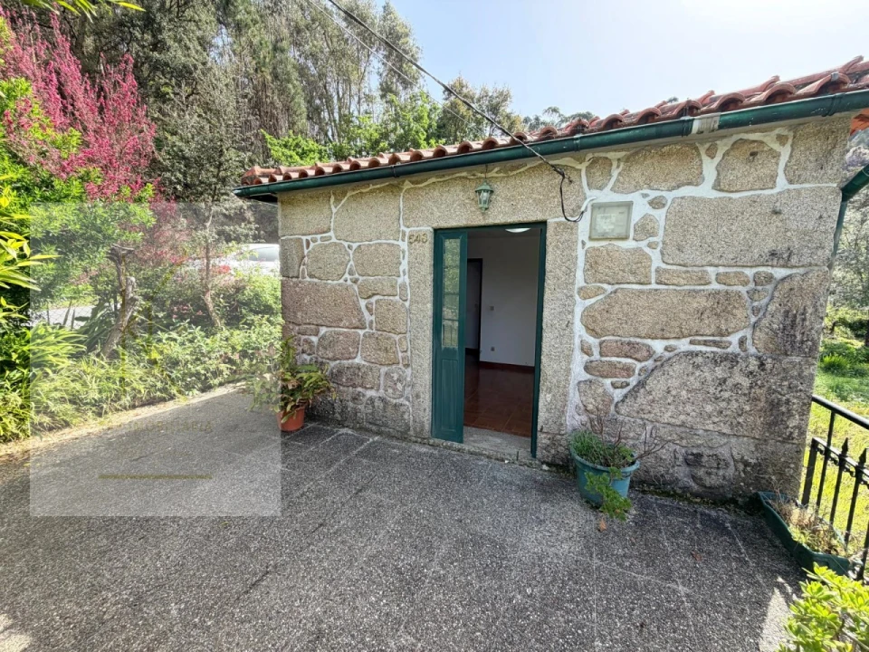 Moradia T2 para Venda em Facha Foto 2