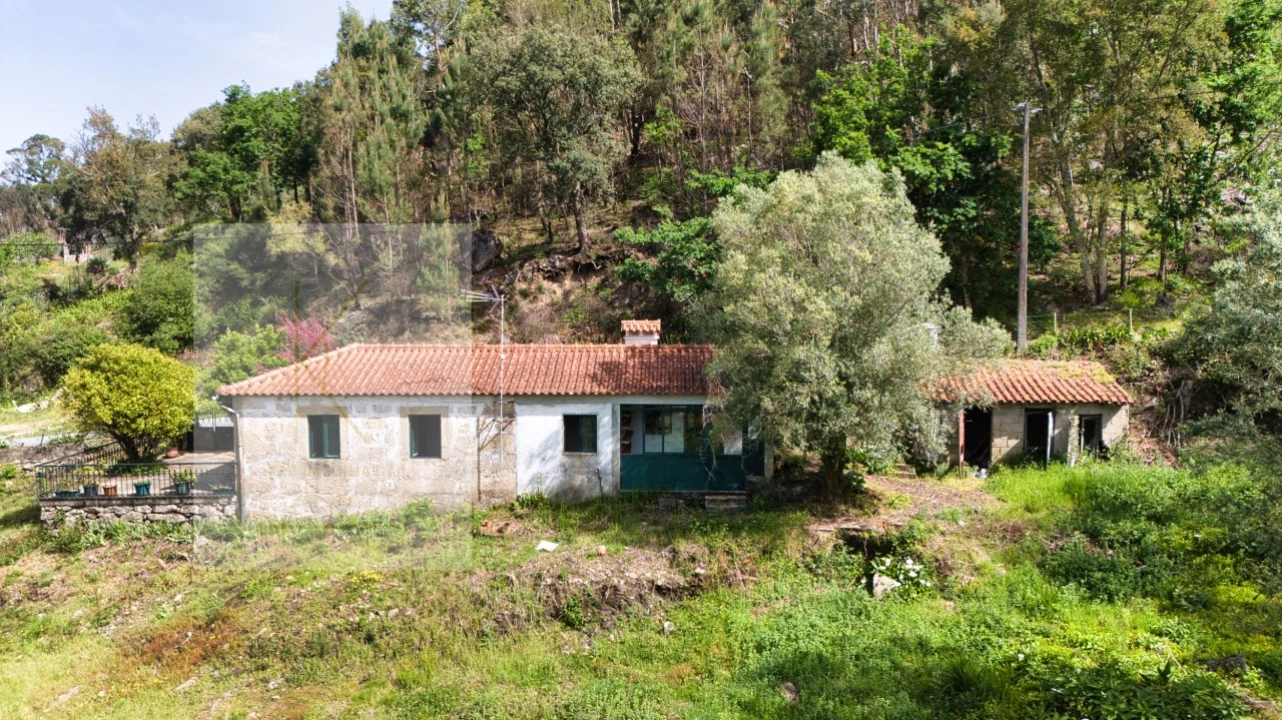 Moradia T2 para Venda em Facha Foto 3