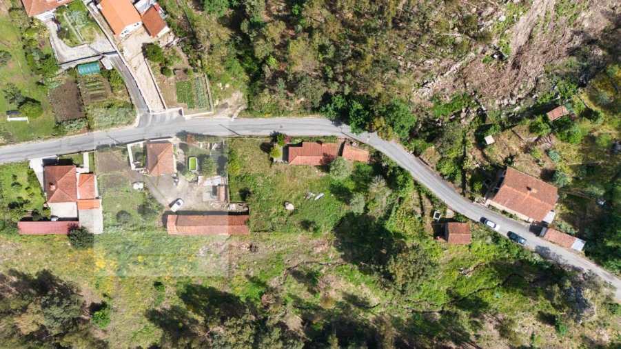 Moradia T2 para Venda em Facha Foto 45