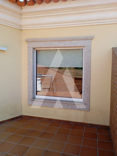 Moradia T6 para Venda em Palhaça