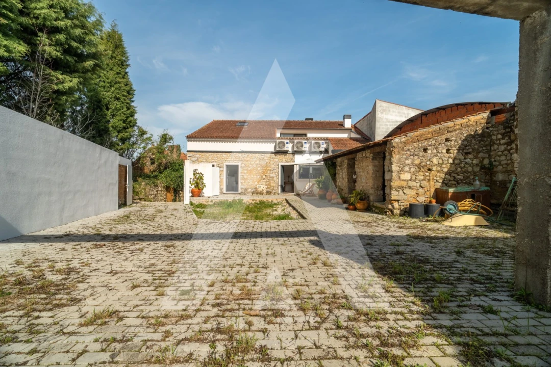 Moradia T4 para Venda em São Lourenço do Bairro Foto 29