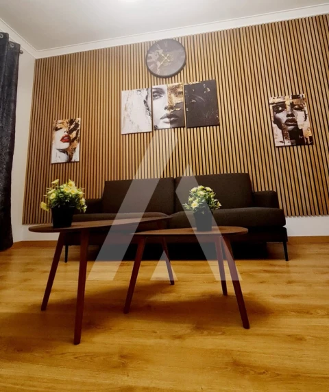 Apartamento T1 para Arrendamento em Agualva e Mira-Sintra