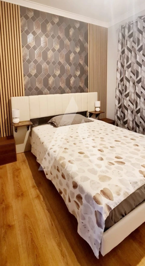 Apartamento T1 para Arrendamento em Agualva e Mira-Sintra