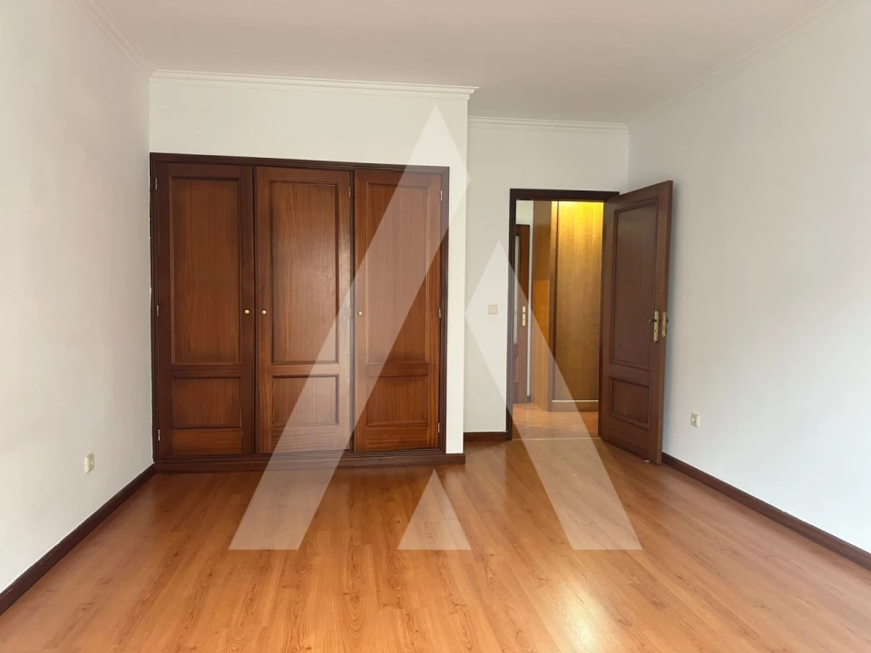 Apartamento T2 para Venda em Oiã Foto 10