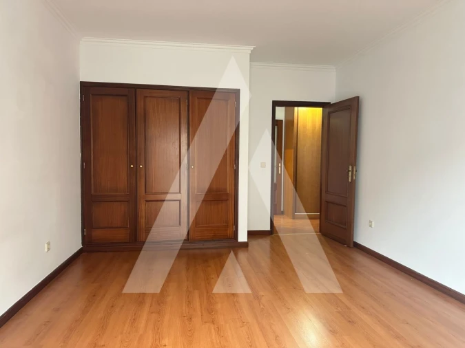 Apartamento T2 para Venda em Oiã Foto 10