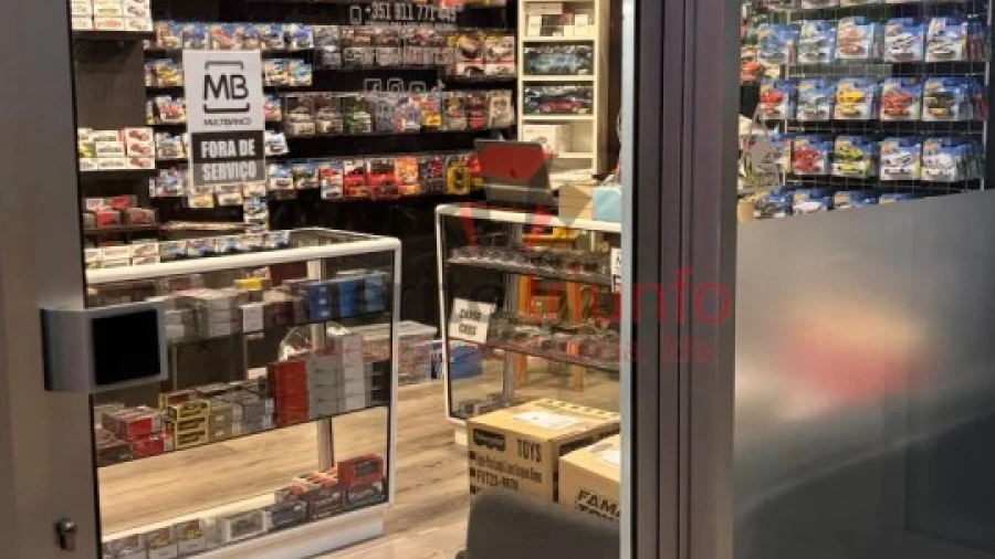 Loja para Venda em Vila Nova de Famalicão e Calendário