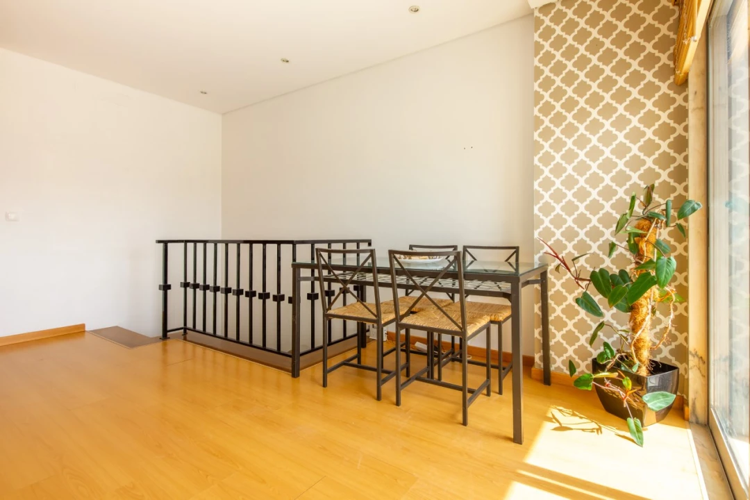 Apartamento T3 para Venda em Seixal, Arrentela e Aldeia de Paio Pires Foto 13