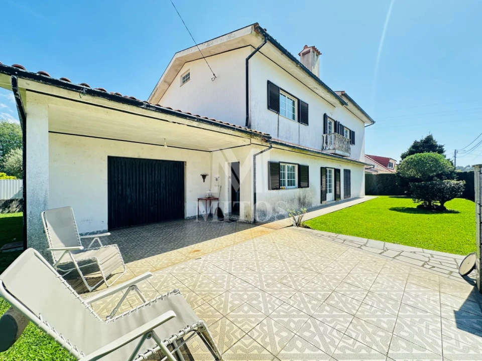 Moradia T4 para Venda em Mujães Foto 3