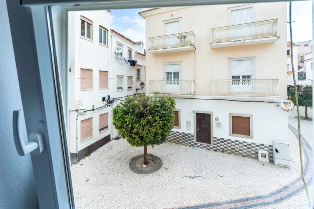Apartamento T2 para Venda em Nazare Foto 25
