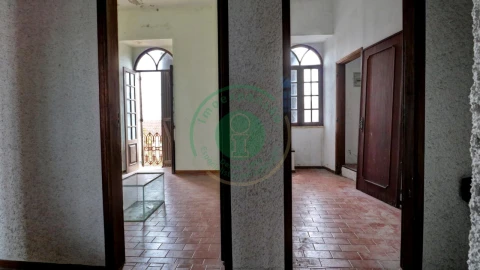 Moradia T5 para Venda em Bom Sucesso