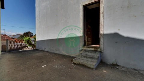 Moradia T5 para Venda em Bom Sucesso