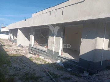 Moradia T4 para Venda em Azeitão (São Lourenço e São Simão)