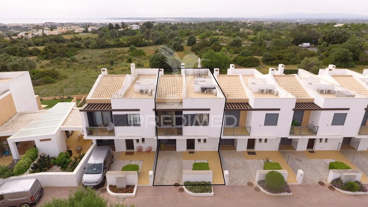 Moradia T3 para Venda em Albufeira e Olhos de Água Foto 3