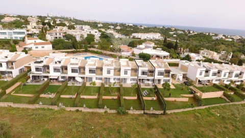 Moradia T3 para Venda em Albufeira e Olhos de Água