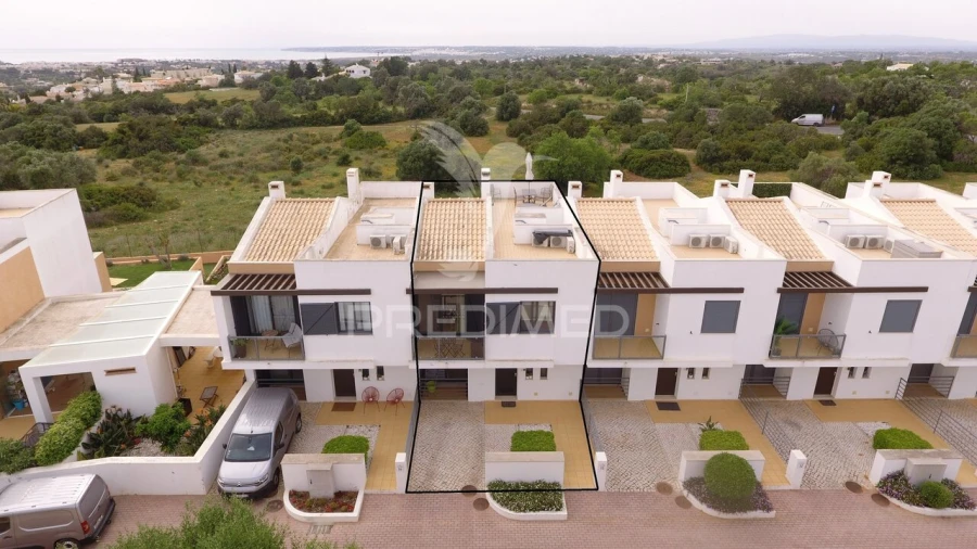 Moradia T3 para Venda em Albufeira e Olhos de Água Foto 3