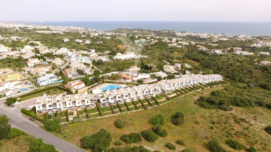 Moradia T3 para Venda em Albufeira e Olhos de Água Foto 33