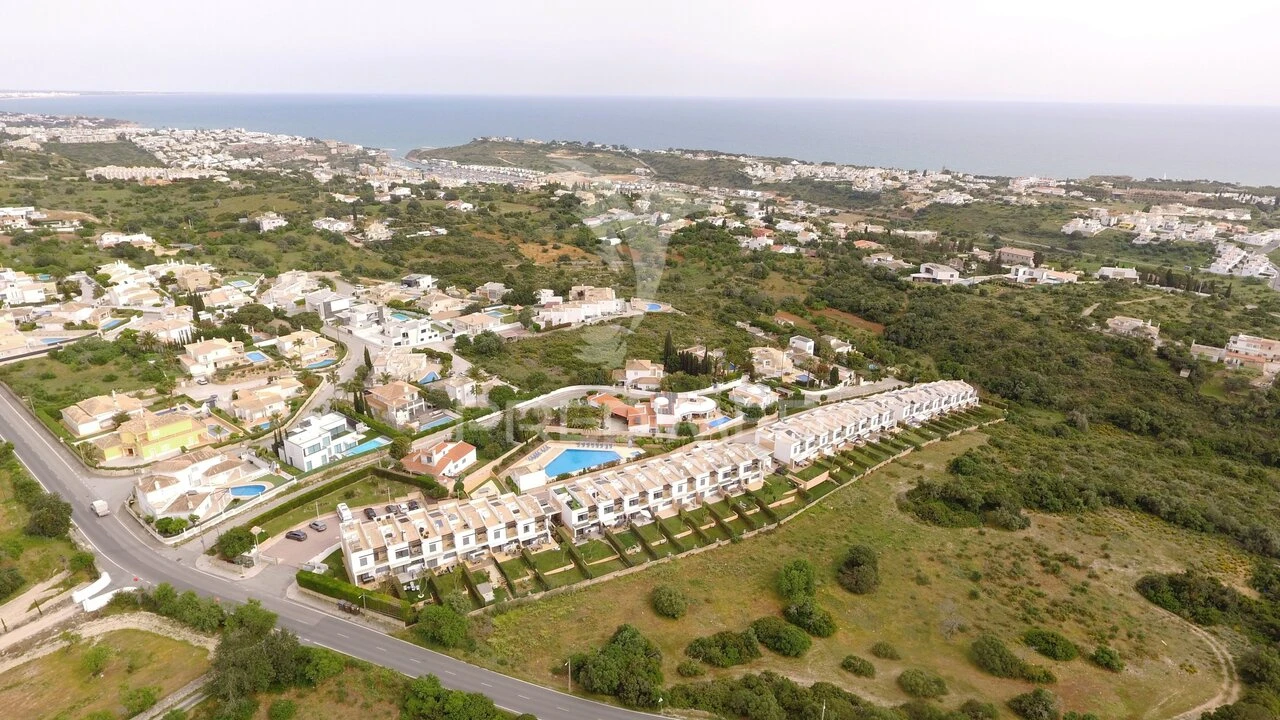 Moradia T3 para Venda em Albufeira e Olhos de Água Foto 34