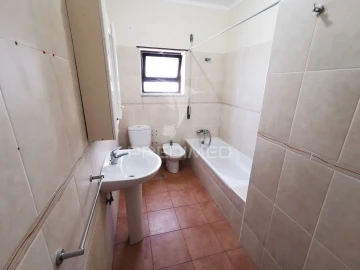 Moradia T5 para Venda em São João Baptista e Santa Maria dos Olivais