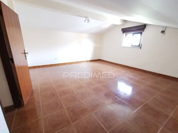 Moradia T5 para Venda em São João Baptista e Santa Maria dos Olivais