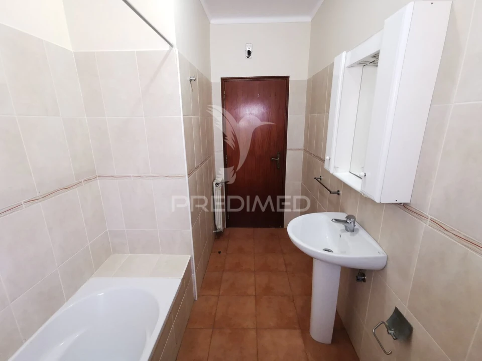 Moradia T5 para Venda em São João Baptista e Santa Maria dos Olivais Foto 22