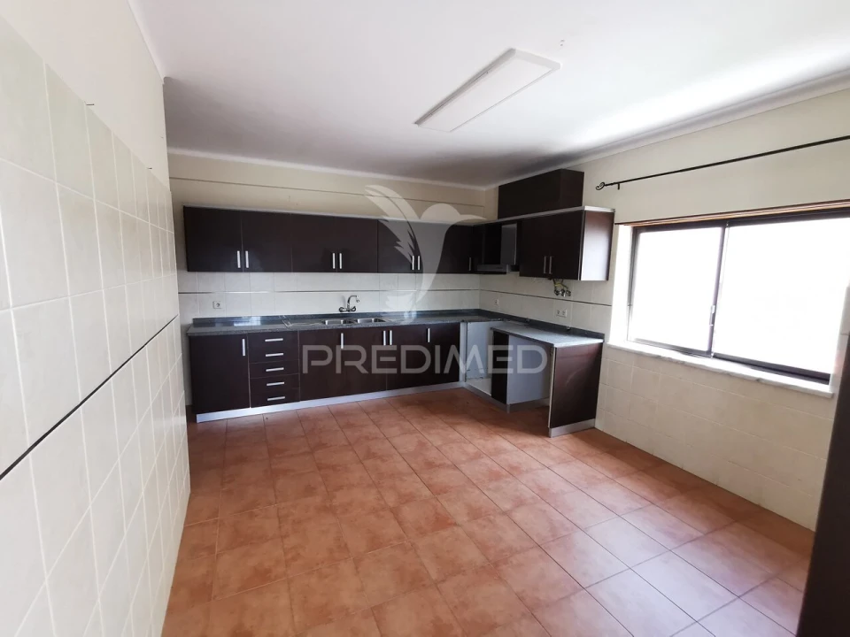 Moradia T5 para Venda em São João Baptista e Santa Maria dos Olivais Foto 7