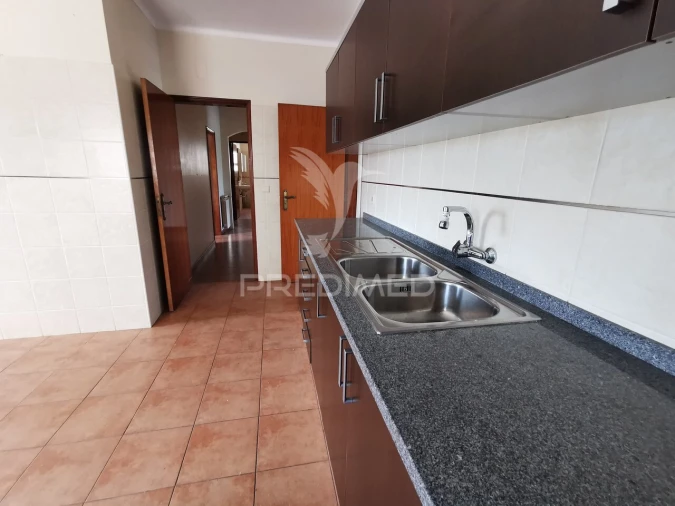 Moradia T5 para Venda em São João Baptista e Santa Maria dos Olivais Foto 6