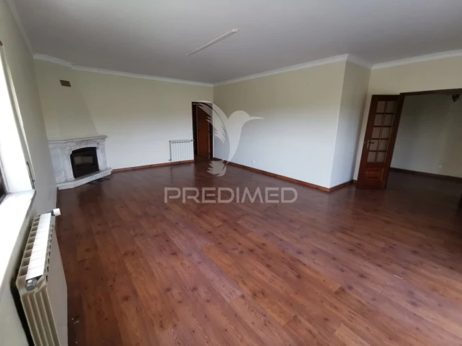 Moradia T5 para Venda em São João Baptista e Santa Maria dos Olivais Foto 24