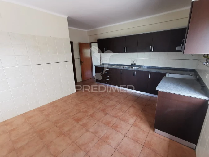 Moradia T5 para Venda em São João Baptista e Santa Maria dos Olivais Foto 8