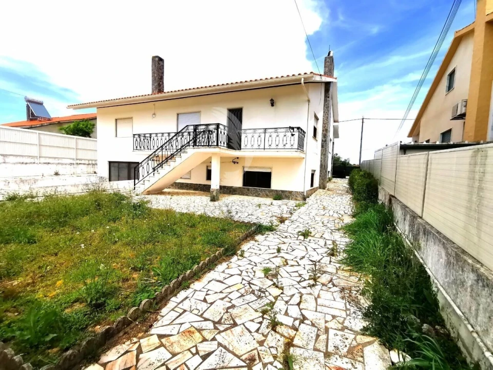 Moradia T5 para Venda em São João Baptista e Santa Maria dos Olivais Foto 5