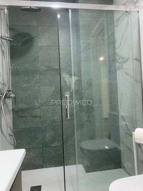 Apartamento T4 para Venda em Mafamude e Vilar do Paraíso