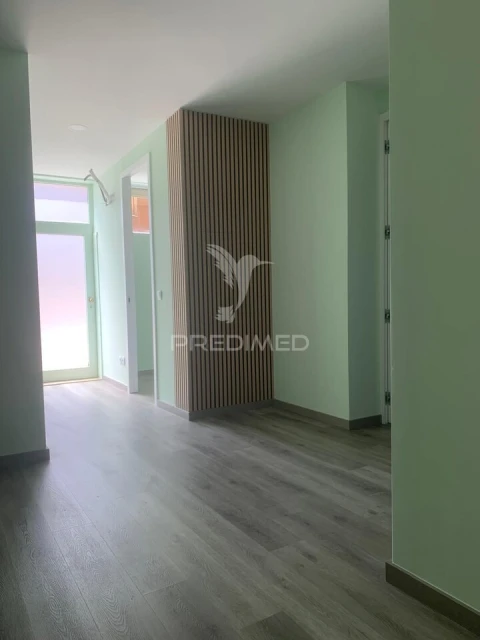 Apartamento T4 para Venda em Mafamude e Vilar do Paraíso