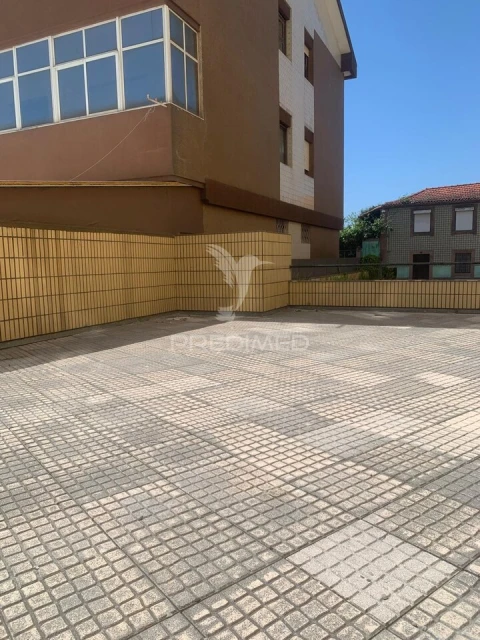 Apartamento T4 para Venda em Mafamude e Vilar do Paraíso