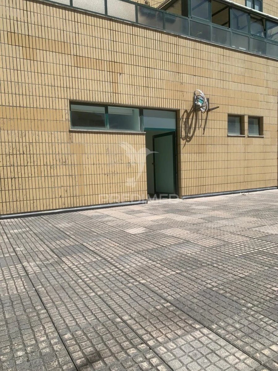Apartamento T4 para Venda em Mafamude e Vilar do Paraíso Foto 17