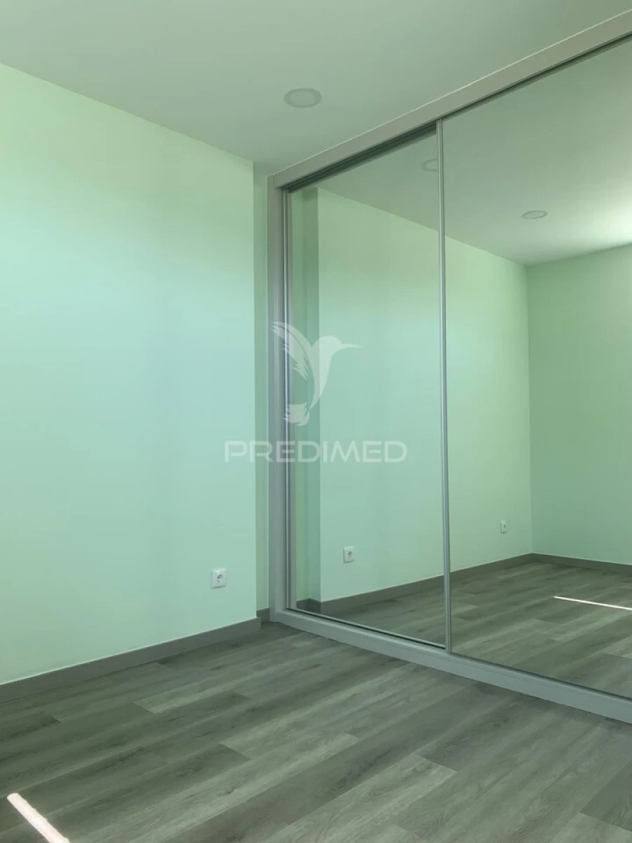 Apartamento T4 para Venda em Mafamude e Vilar do Paraíso Foto 14