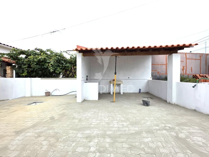 Moradia T3 para Venda em Meia Via Foto 4