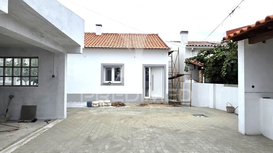 Moradia T3 para Venda em Meia Via