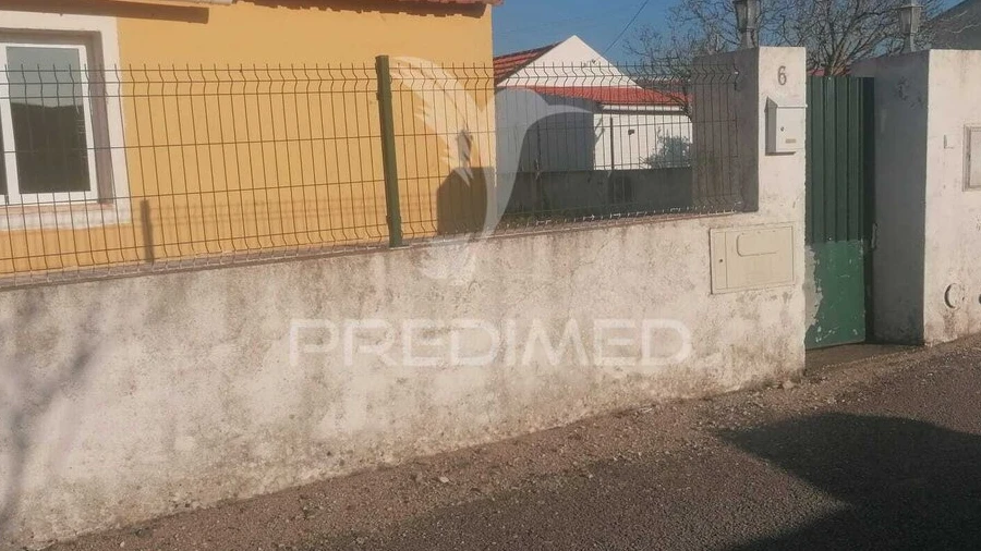 Moradia T3 para Venda em Carnota