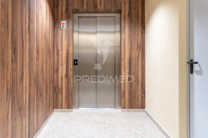 Apartamento T2 para Venda em Ferreiros, Prozelo e Besteiros