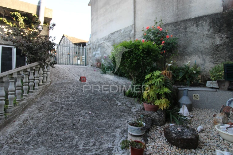 Quinta T3 para Venda em Fonte Arcada Foto 14