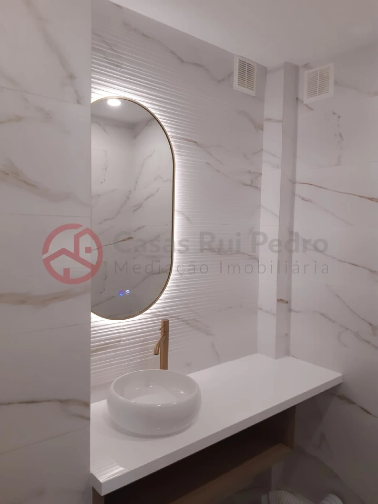 Apartamento T2 para Venda em Venteira Foto 10
