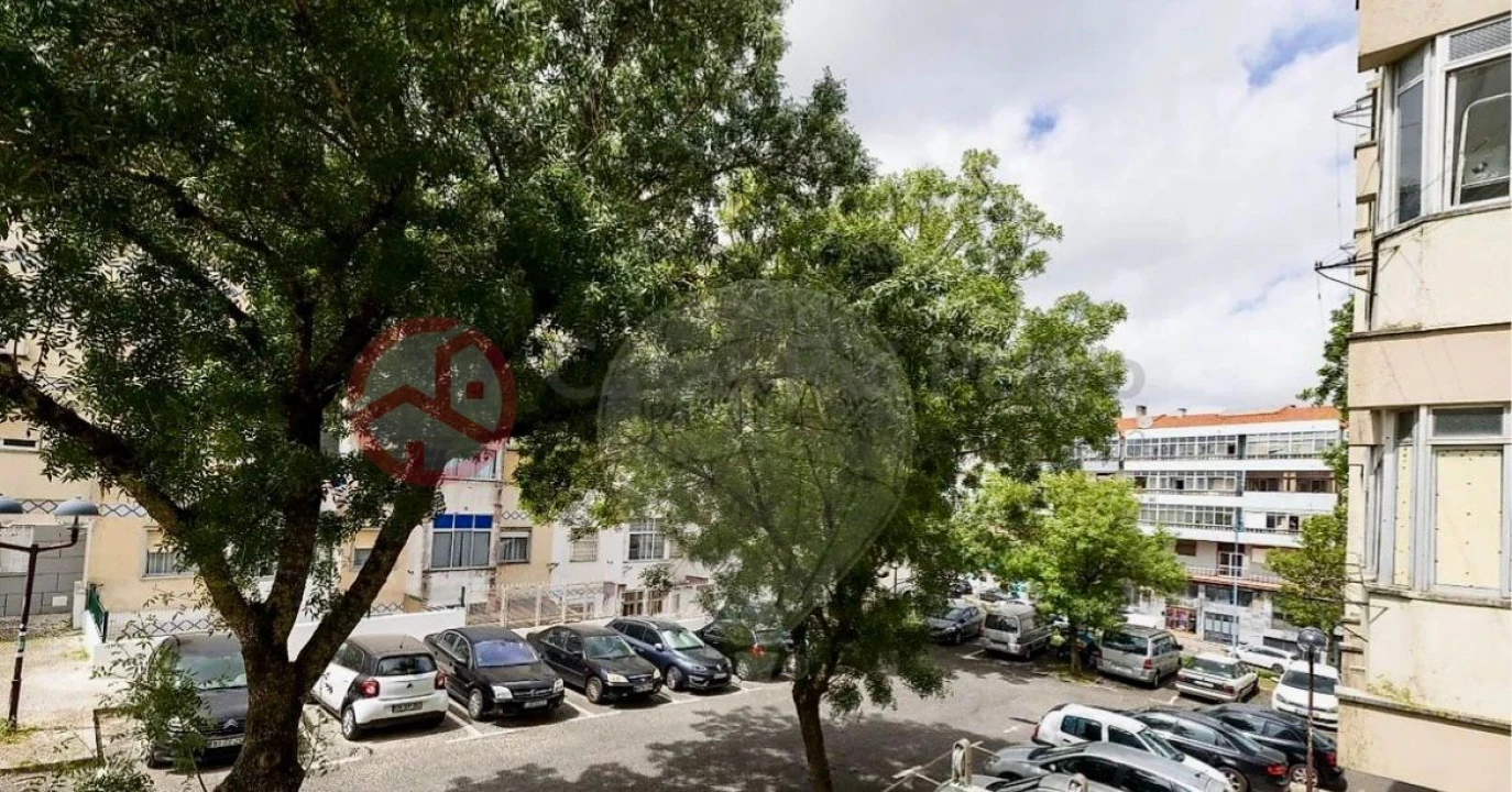 Apartamento T2 para Venda em Venteira Foto 16