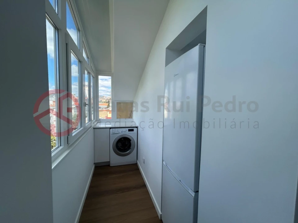 Apartamento T2 para Venda em Venteira Foto 7