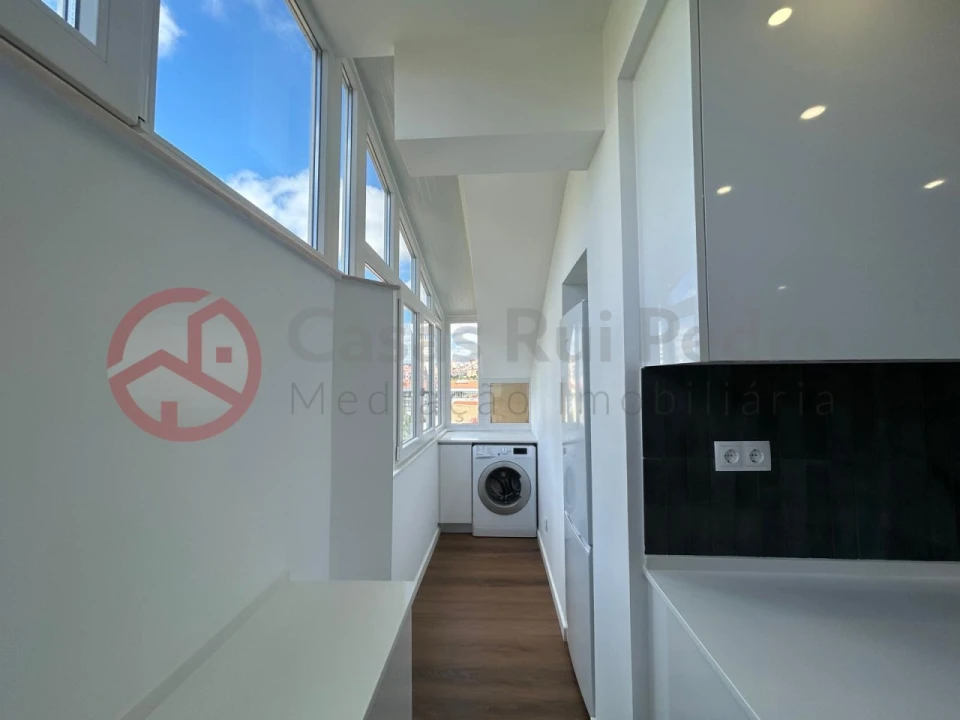 Apartamento T2 para Venda em Venteira Foto 8