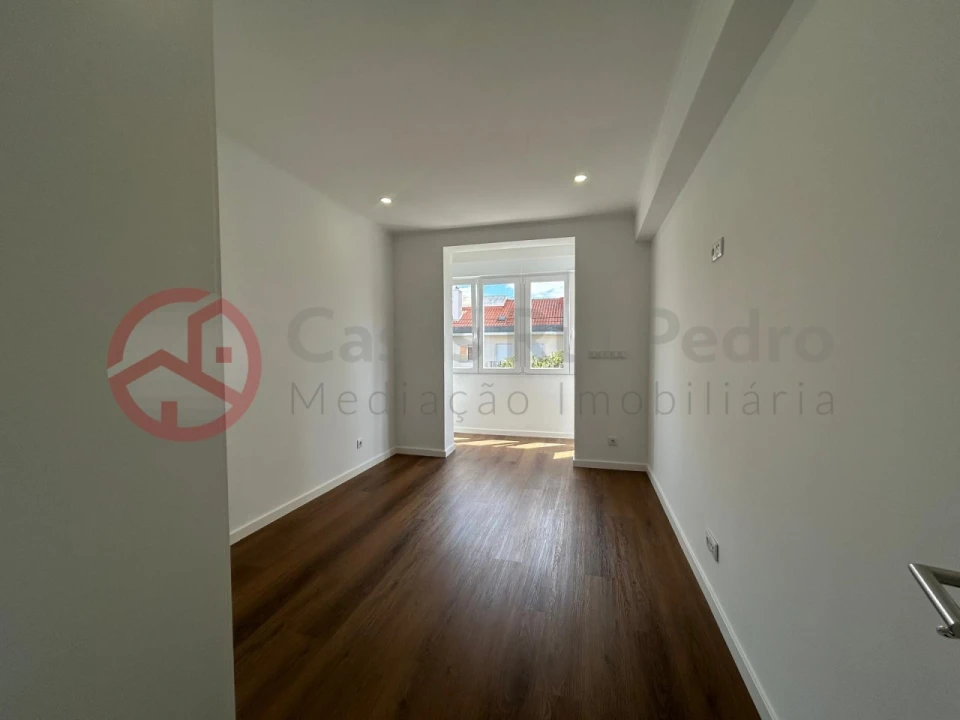Apartamento T2 para Venda em Venteira Foto 10