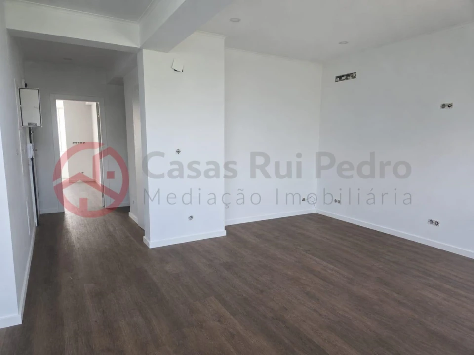 Apartamento T2 para Venda em Venteira Foto 12