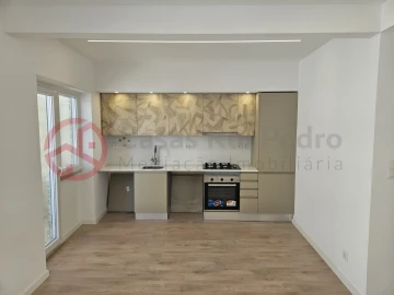 Apartamento T2 para Venda em Venteira
