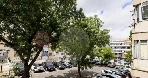 Apartamento T2 para Venda em Venteira