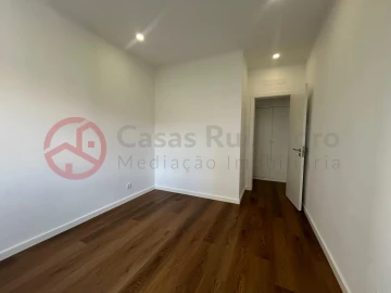 Apartamento T2 para Venda em Venteira
